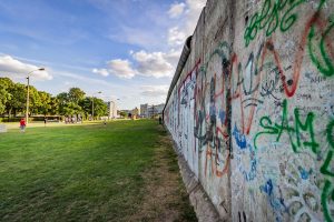 CENES Faculty participate in Berlin Wall Events